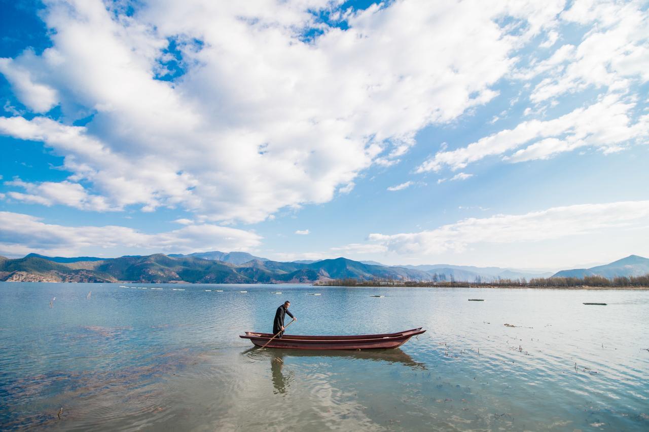 Walden Lugu Lake Zen Retreat Ninglang Yi Esterno foto